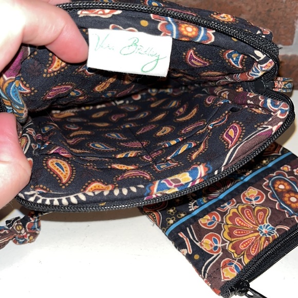 Vera Bradley Floral Crossbody bag with coin purse - Picture 4 of 7